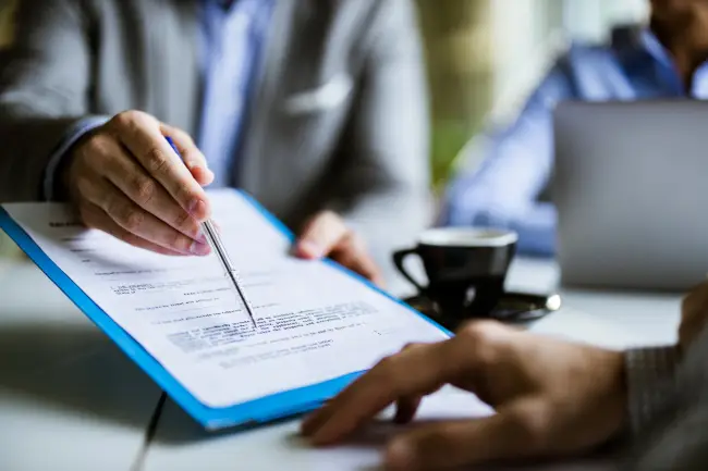 3 Common Myths About Insurance Agents
